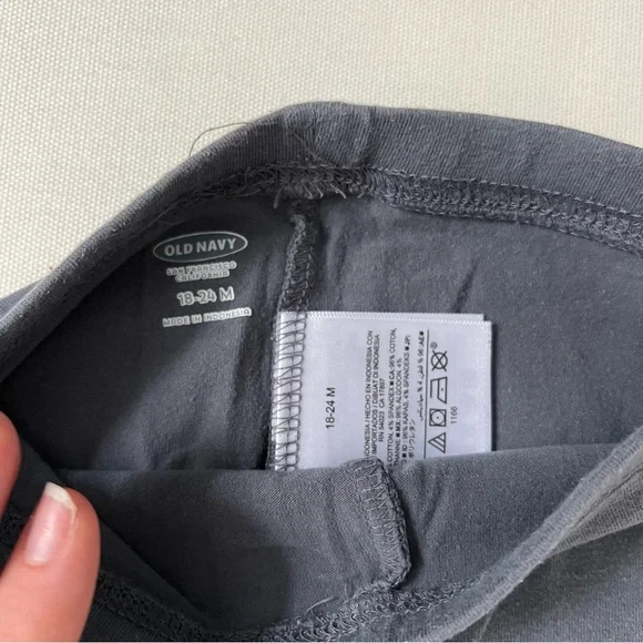 Old Navy Kids Girls Boys Toddler Gray Leggings Stretchy Pants Size 18-24 Months - Picture 3 of 4